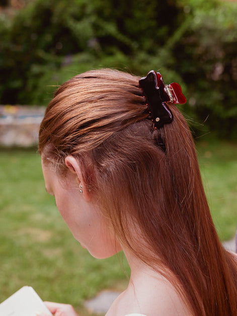 Cloudline Medium Hair Claw in Cocoa