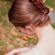 Harbor Claw in Amber Tortoise