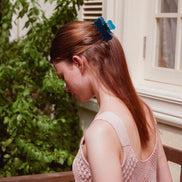 Cloudline Medium Hair Claw in Lagoon