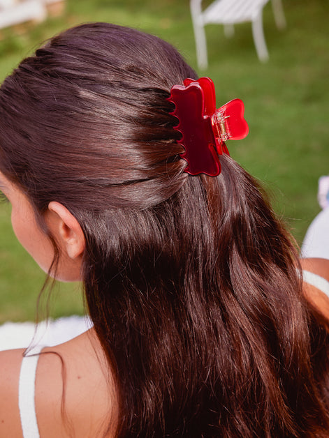 Cloudline Medium Hair Claw in Cherry Wine