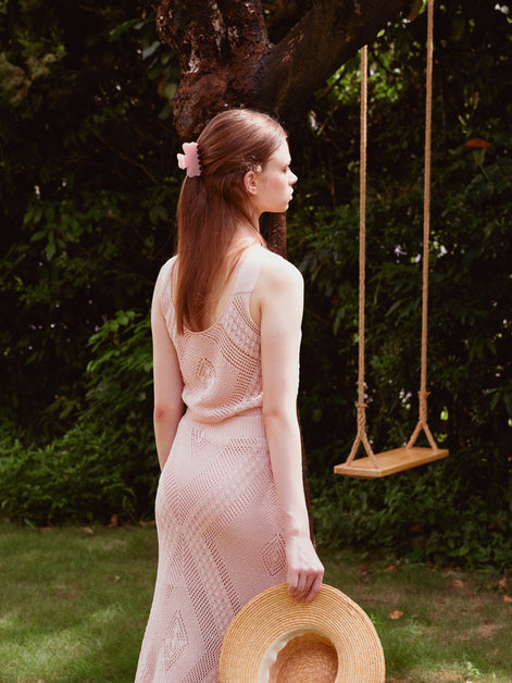 Cloudline Medium Hair Claw in Ballet Pink