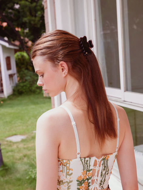 Cloudline Medium Hair Claw in Cocoa