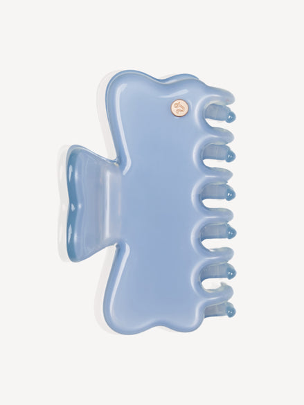 Cloudline Medium Hair Claw in Morning Sky