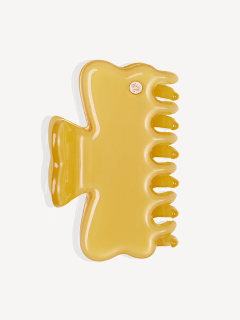 Cloudline Medium Hair Claw in Lemon Cream